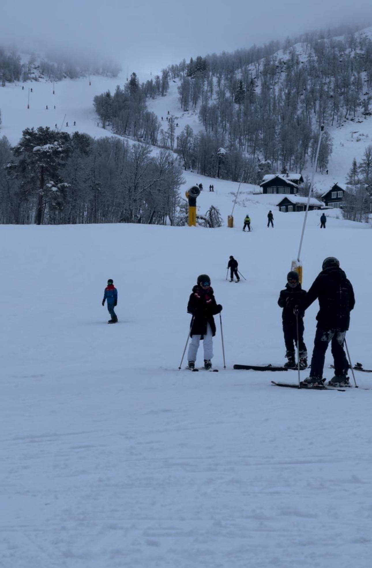 Hytta Pa Oyfjellヴィラ エクステリア 写真